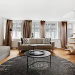 Apartment Regent 5 - Large With Terrace Right In Centre Of