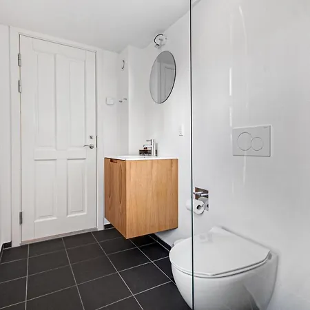 Sanders Regent - Treasured Three-bedroom Near Square * Copenhagen