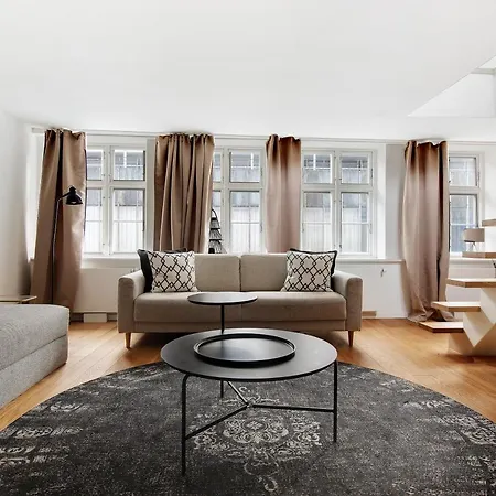 Apartment Sanders Regent - Treasured Three-bedroom Near Square