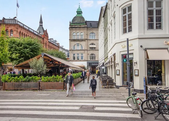 Regent 5 - Large With Terrace Right In Centre Of Copenhague