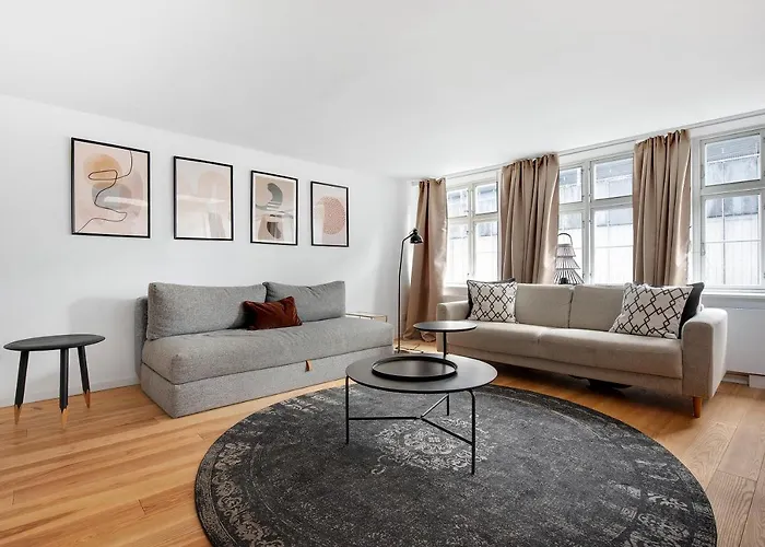 Regent 5 - Large With Terrace Right In Centre Of Appartamento