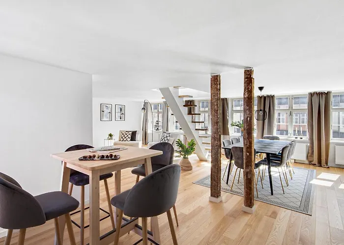 Regent 5 - Large With Terrace Right In Centre Of Appartement